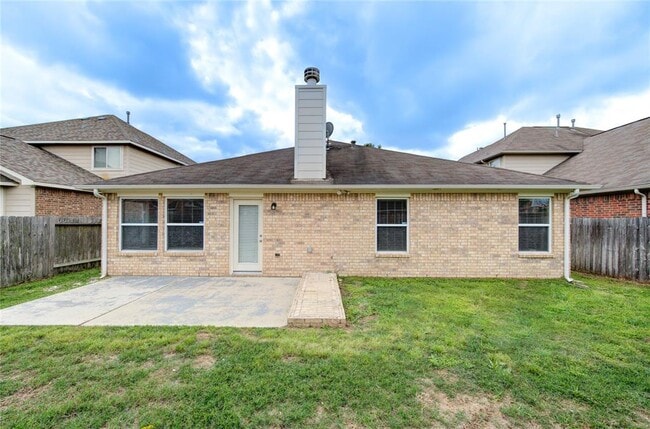 Building Photo - 5806 Cedar Field Way