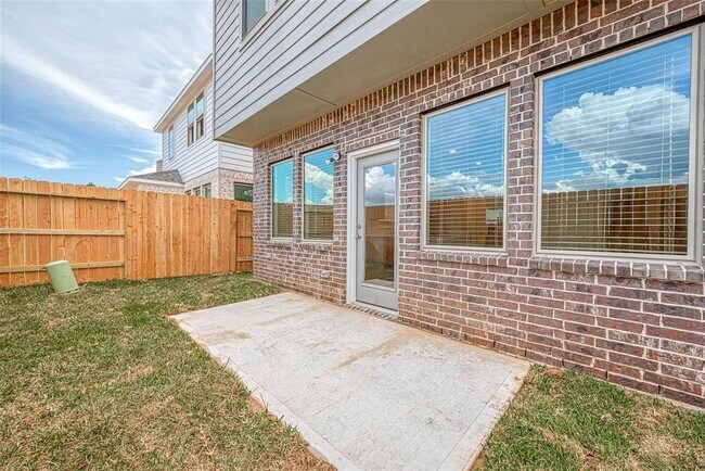 Building Photo - 17110 Pentland Hls Wy