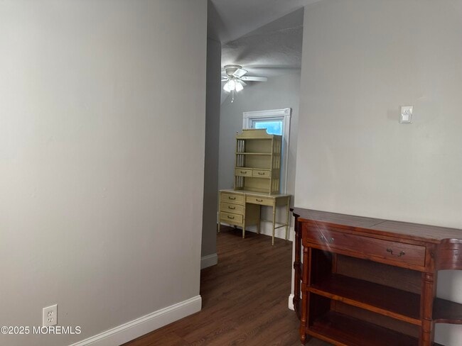 Building Photo - 340 Myrtle Ave