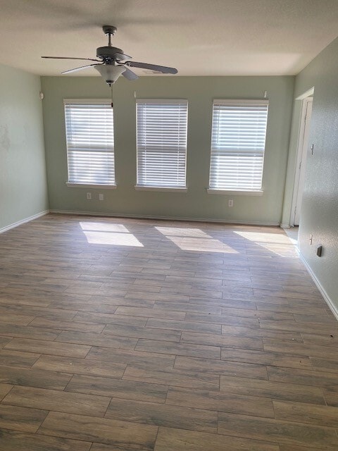 Building Photo - 1426 Joy Oaks Ln