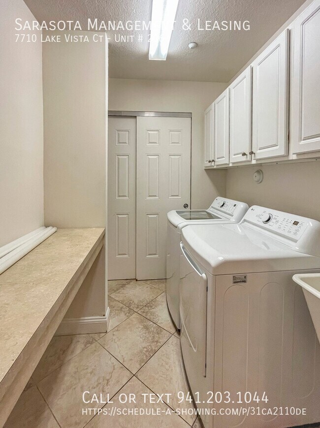 Building Photo - 7710 Lake Vista Ct