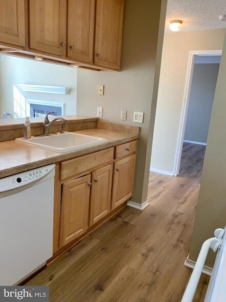 Building Photo - 21033 Timber Ridge Terrace