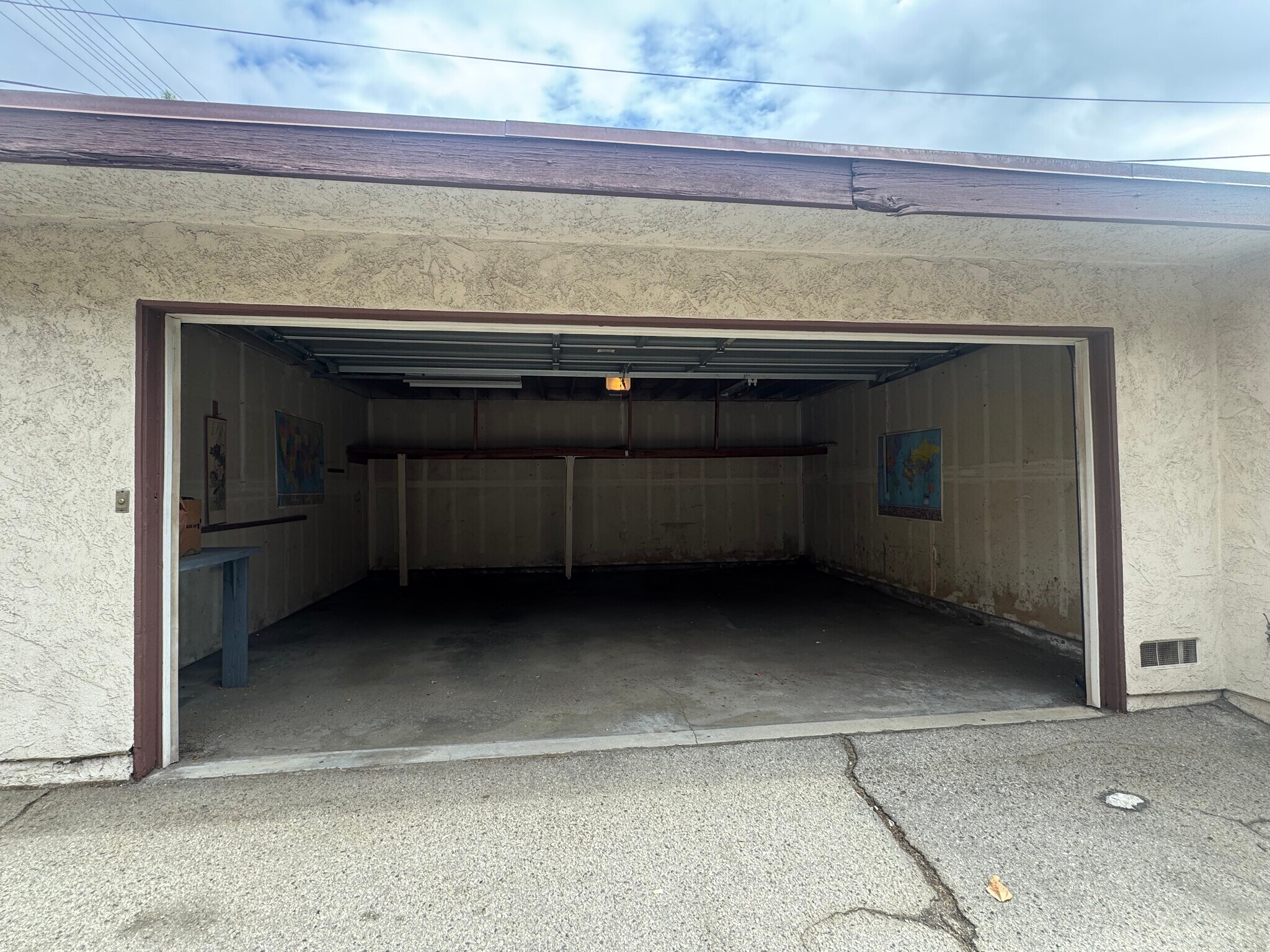 Building Photo - 361 E Santa Anita Ave