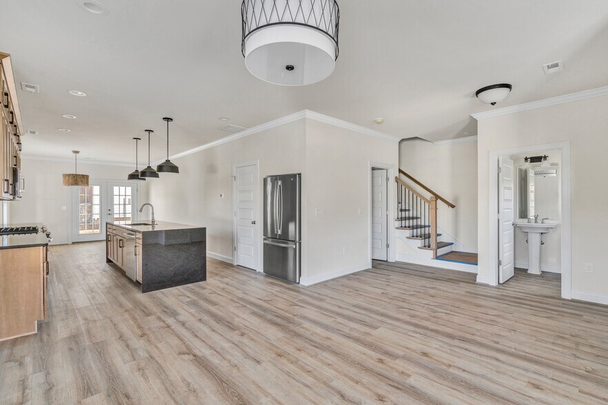 Front Living Room - 3408 Avenham Ave SW