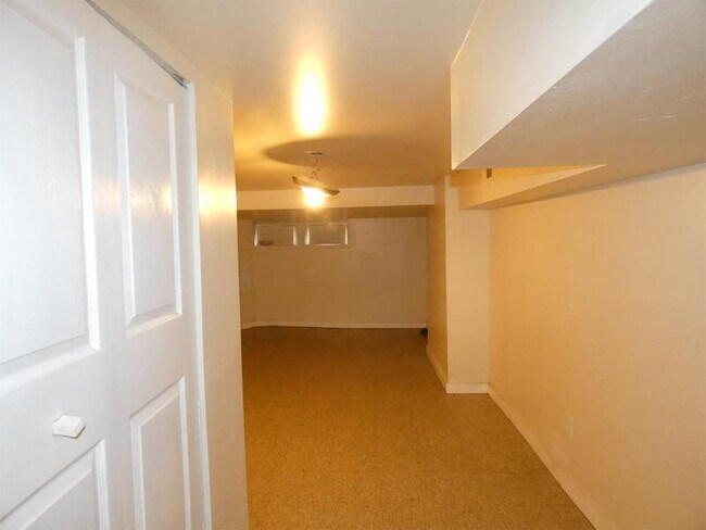 Building Photo - 2654 Lehman St