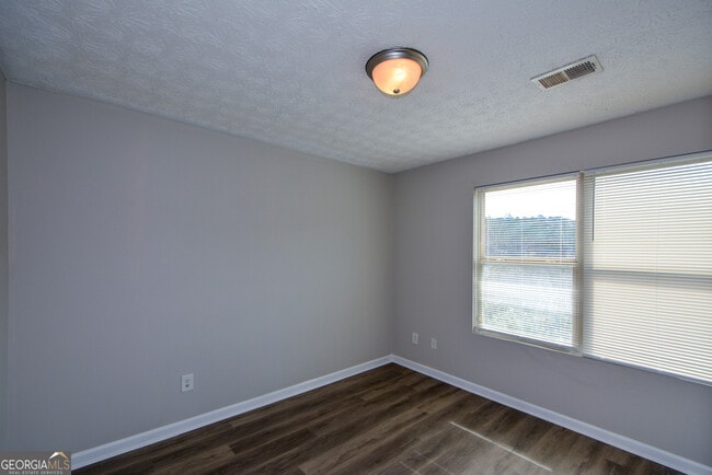 Building Photo - 4103 Fairington Club Dr