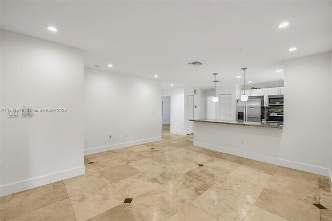 Building Photo - 3363 SW 154th Ct