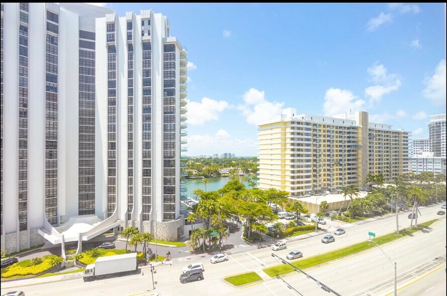 Building Photo - 5445 Collins Ave