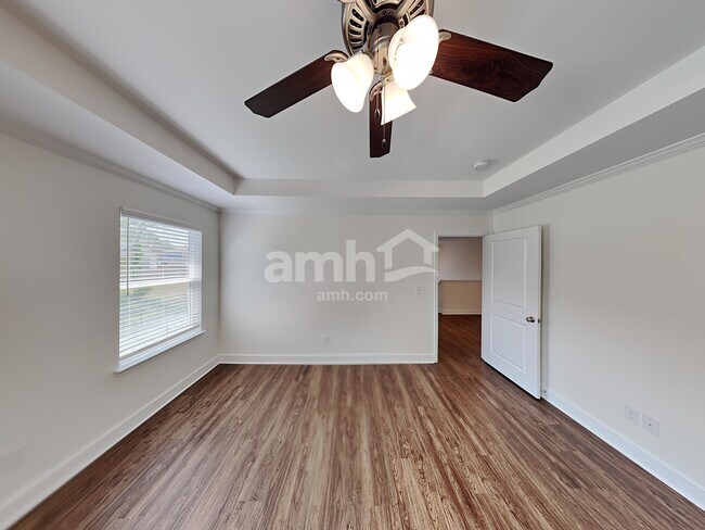 Building Photo - 4314 Spregan Way