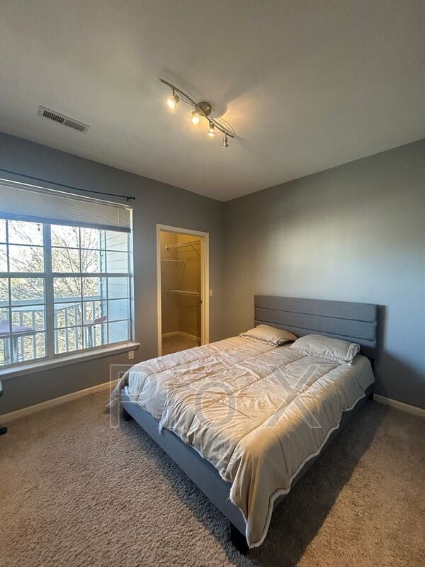 Building Photo - 4230 NW Meadow Creek Cir