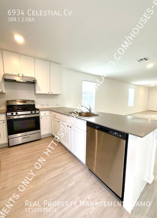 Building Photo - 6934 Celestial Cv