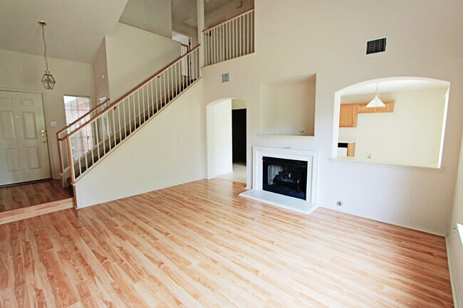 Building Photo - South Austin Home w/ Kitchen Island, Vaulted Ceilings & Mature Trees