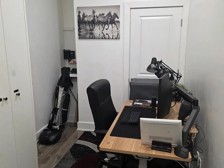 Building Photo - 512 W Montgomery Ave