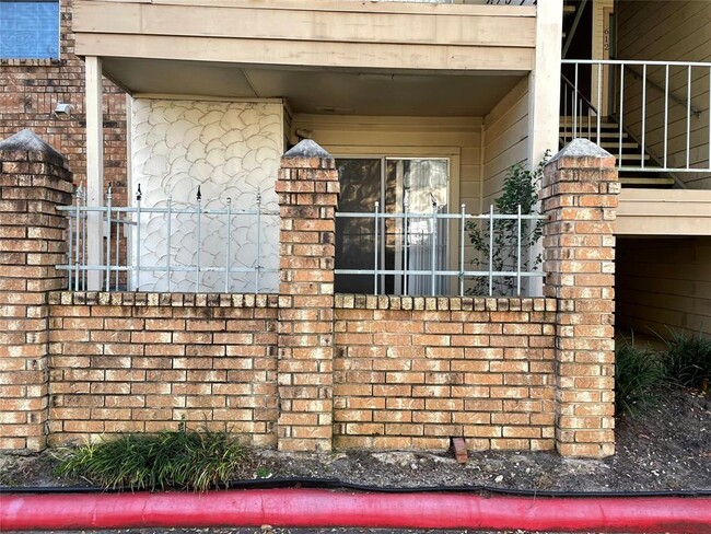 Building Photo - 12550 Whittington Dr