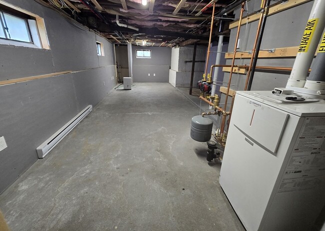 Building Photo - 399 Shawsheen Ave
