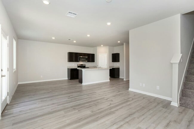 Building Photo - 48440 Fox Hollow Blvd