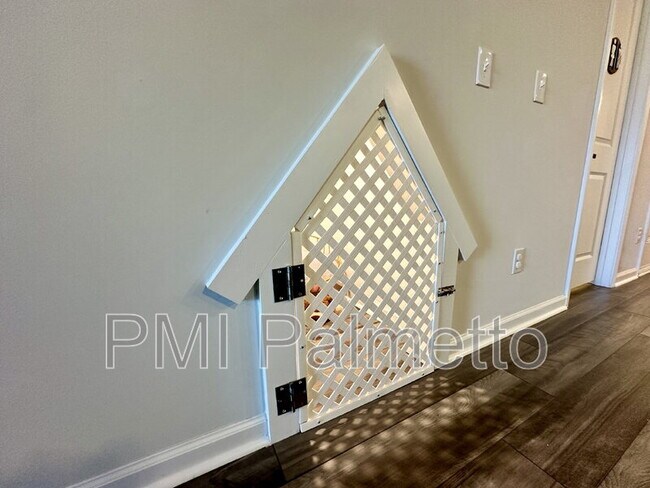 Building Photo - 409 Eclipse Ln