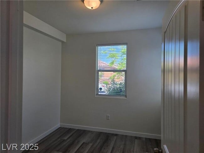 Building Photo - 9463 Jumping Frog Ct