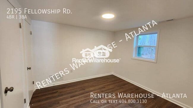 Building Photo - Experience the Perfect Blend of Comfort, S...