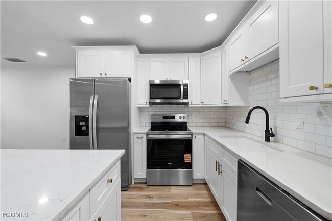 Building Photo - 236 Delray Ave