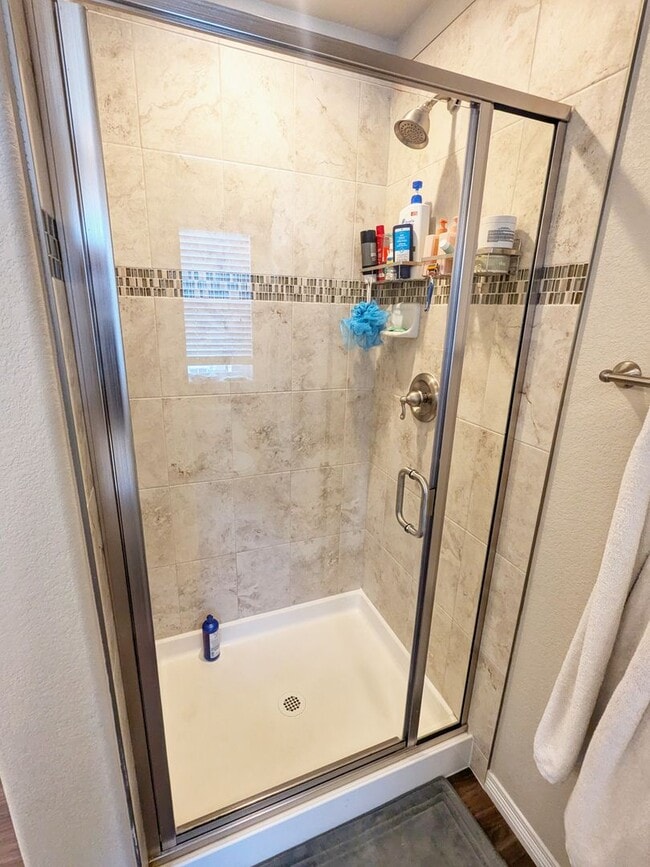 Building Photo - Gorgeous 4 Bedroom 2.5 Bath Home in Bradley Ranch