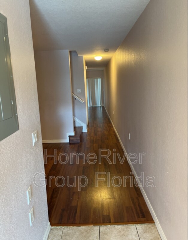 Building Photo - 12020 Rain Brook Ave