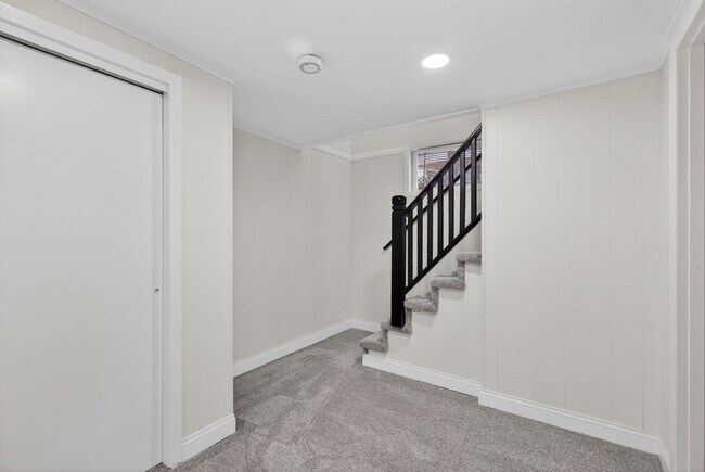 Building Photo - 3831 Brown Rd