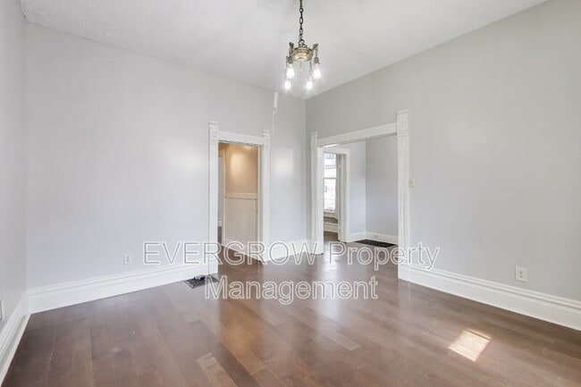 Building Photo - 1140 Hoyt Ave