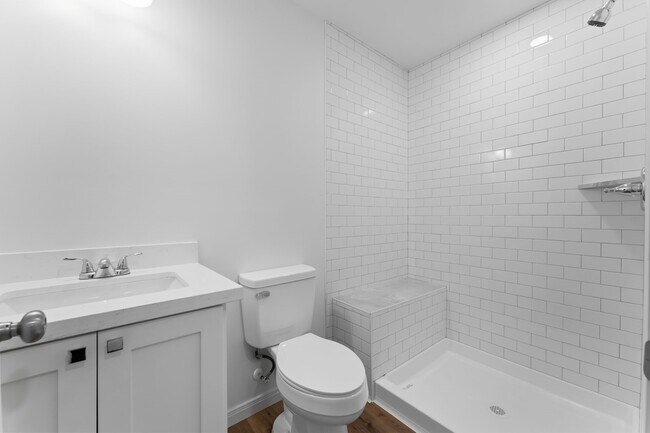 Building Photo - 1507 N Durham Dr