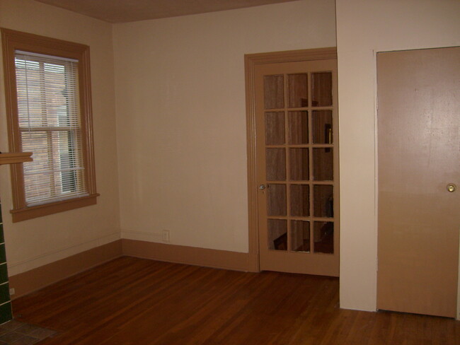 Bedroom door to Living room - 10 Love Pl