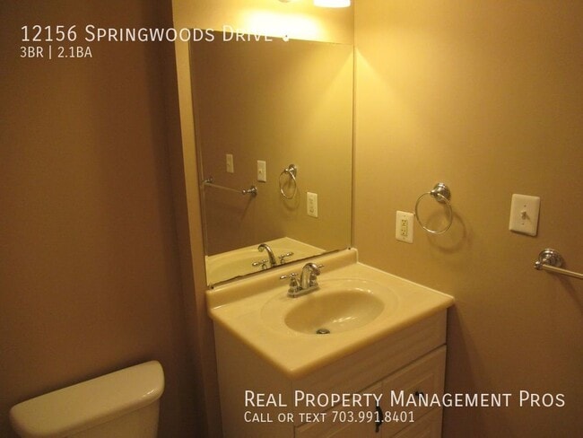 Building Photo - New Paint