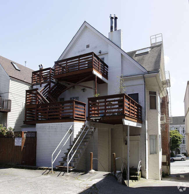 Building Photo - 3010 Clay St