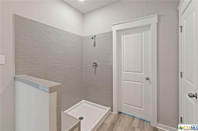 Building Photo - 17102B Carmel Cricket Dr