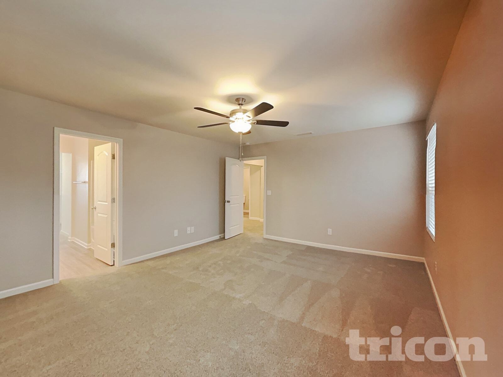 Building Photo - 805 Alta Wy