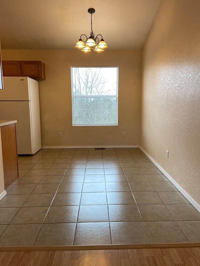 Building Photo - Apartment in Branson East, Kirbyville