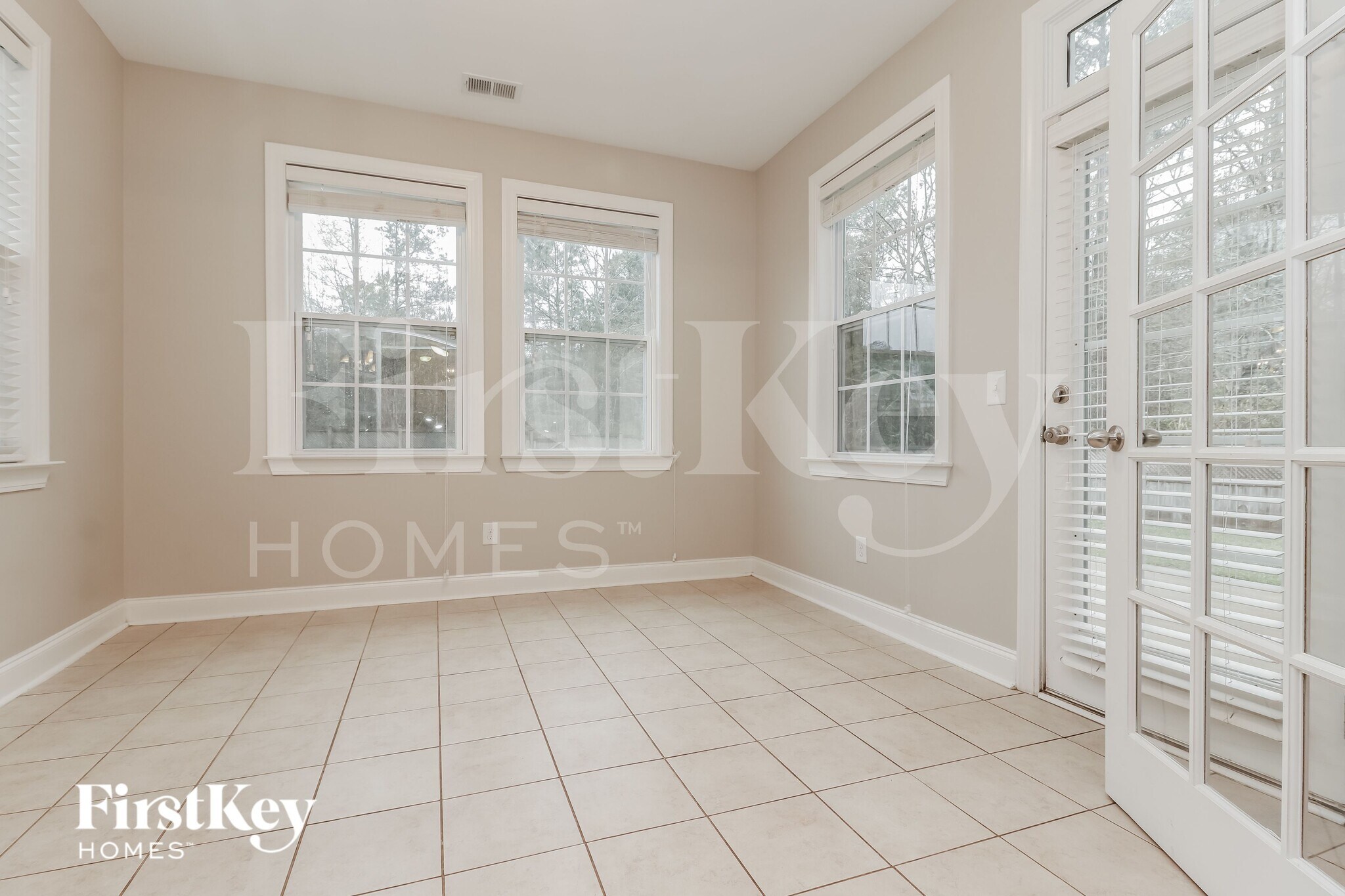 Building Photo - 373 Fox Ridge Ln