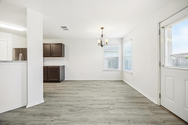 Building Photo - 228 Almquist St