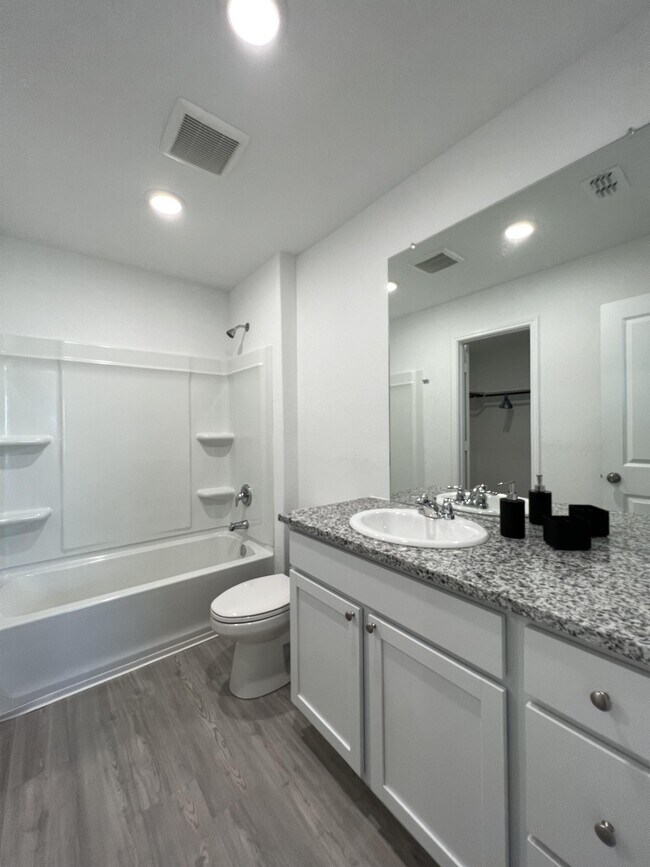 Building Photo - 8523 Grosbeak Cv