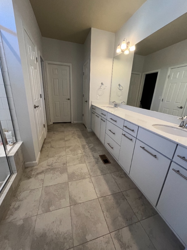 Building Photo - 1733 Pioneer Cir