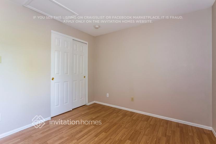 Building Photo - 5388 E 129th Ave