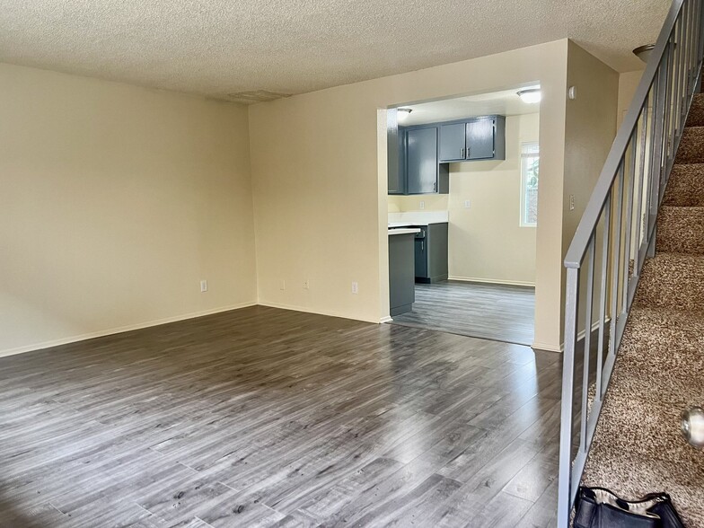 Building Photo - 812 S Taylor Ave