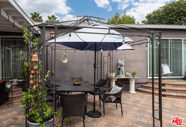 Building Photo - 8308 Flight Ave