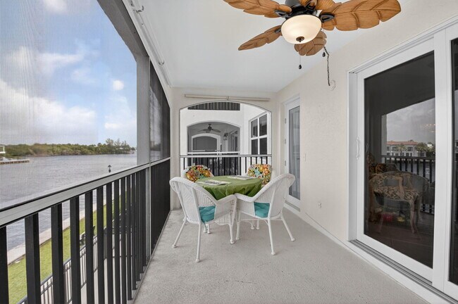 Building Photo - 2871 N Ocean Blvd