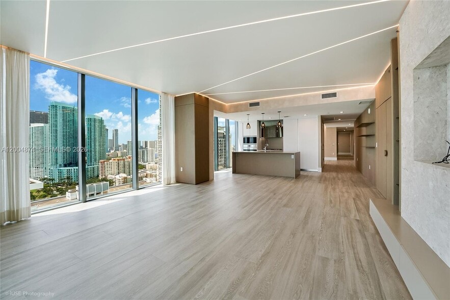 Building Photo - 788 NE 23rd St