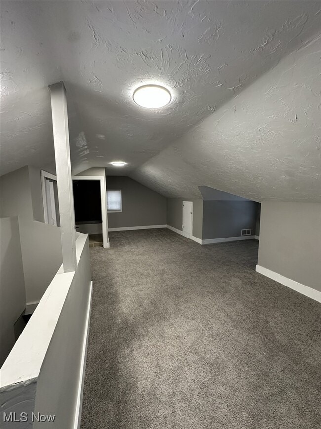 Building Photo - 5303 Kohout St