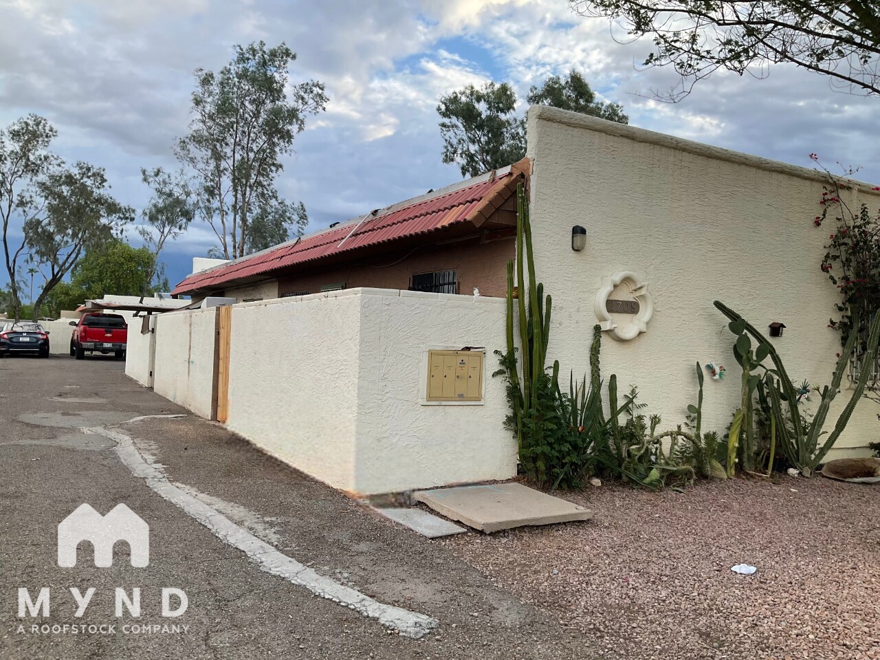 Building Photo - 2708 E Tierra Buena Ln