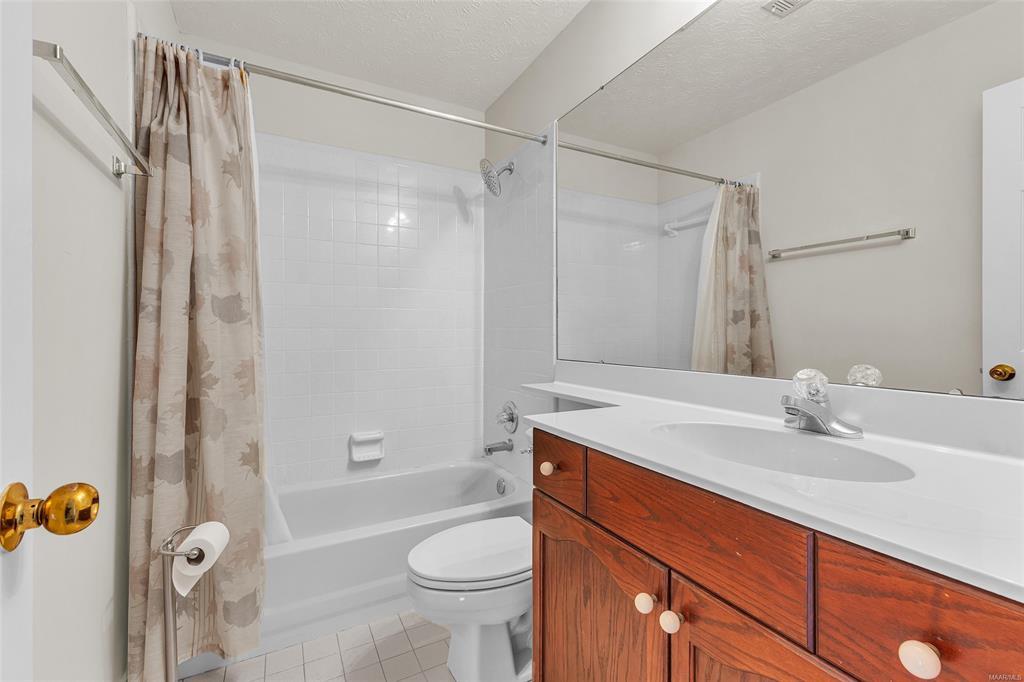 Building Photo - 2638 Queens Hollow Ct