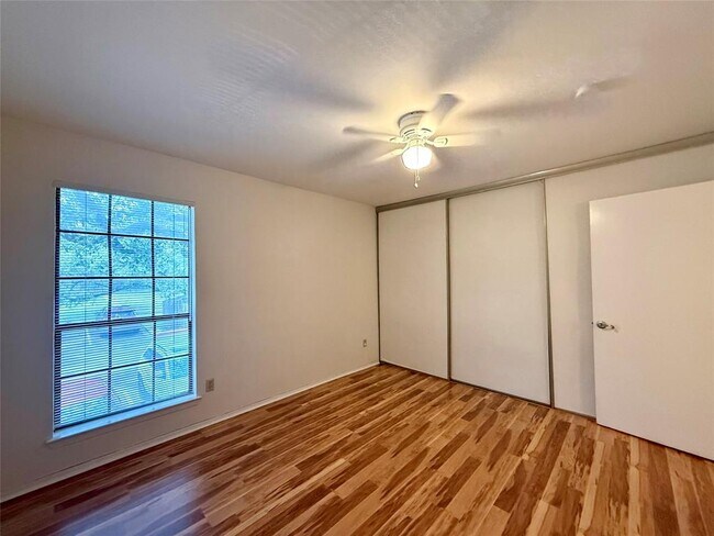 Building Photo - 4159 Steck Ave