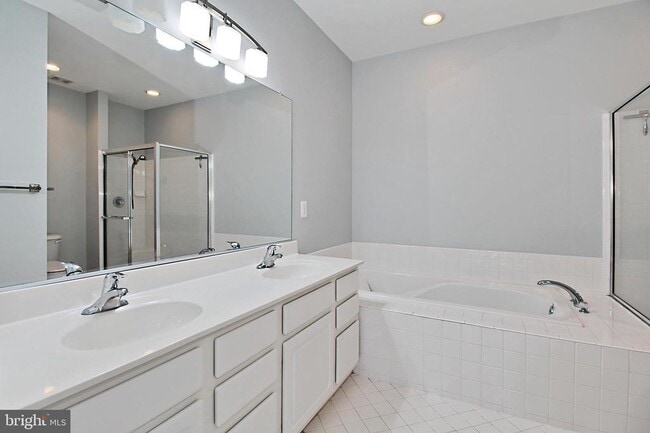 Building Photo - 6913 Stanwick Square