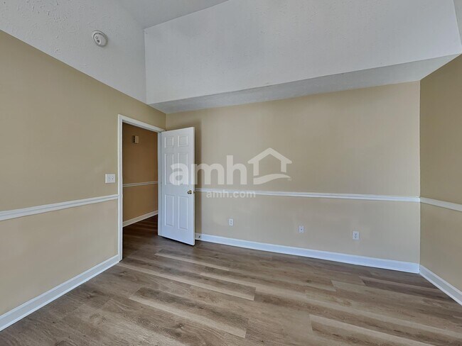 Building Photo - 209 Jones Rd